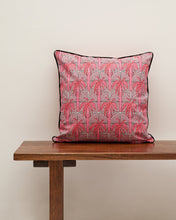 画像をギャラリービューアに読み込む, Kasturi Cushion Cover - Palm Pink
