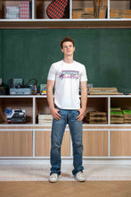 画像をギャラリービューアに読み込む, Minibus T-Shirt - White
