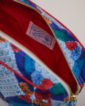 画像をギャラリービューアに読み込む, Toiletries Pouch - Seal The Deal Blue