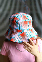 画像をギャラリービューアに読み込む, Bucket Hat  - Palm Patio
