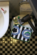 画像をギャラリービューアに読み込む, Kasturi Toiletries Bag - My Kuih or The Highway Black &amp; White
