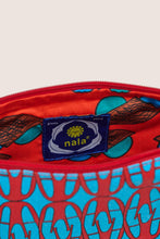 画像をギャラリービューアに読み込む, Kasturi Half Moon Bag - Chairs Blue
