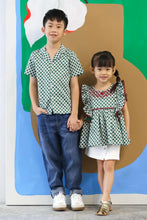 画像をギャラリービューアに読み込む, Boys Shirt - Love Lace II Green
