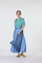 画像をギャラリービューアに読み込む, Wrap Skirt (Reversible) - Sharp In Style Baby Blue
