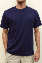 画像をギャラリービューアに読み込む, T-Shirt Red Soya - Navy Blue
