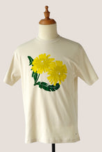 画像をギャラリービューアに読み込む, T-Shirt Yellow Dandelion - Beige