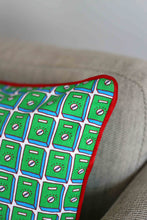 画像をギャラリービューアに読み込む, Nala Pillow Case - Switch Green
