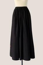 画像をギャラリービューアに読み込む, Maxi Skirt - Black