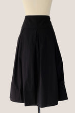 画像をギャラリービューアに読み込む, Midi Skirt - Black