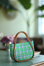 画像をギャラリービューアに読み込む, Baby Gerald - Green Switch
