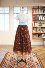 画像をギャラリービューアに読み込む, Sleigh Queen- Hot Cocoa Skirt
