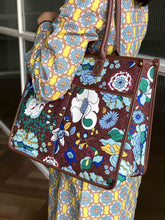 画像をギャラリービューアに読み込む, Large Farah (Leather) - Mandi Bunga Chocolate
