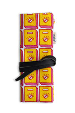 画像をギャラリービューアに読み込む, NALA Wrap Pencil Case - Switch Yellow
