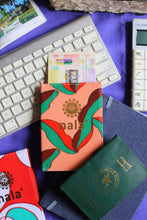 画像をギャラリービューアに読み込む, Nala Passport Holder - Bird Nest Fern
