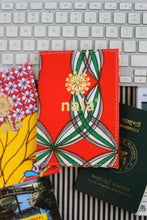 画像をギャラリービューアに読み込む, Nala Passport Holder - Snowpea
