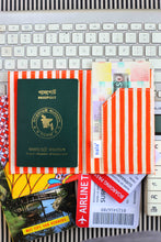 画像をギャラリービューアに読み込む, Nala Passport Holder - Snowpea
