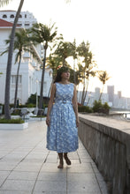 画像をギャラリービューアに読み込む, Retro Dress - Waterfall Blue