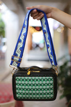 画像をギャラリービューアに読み込む, Evergreen Strap - Peacock Pride
