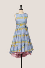 画像をギャラリービューアに読み込む, Frill Dress - Barringtonia