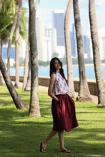 画像をギャラリービューアに読み込む, Pleated Knee Length Skirt - Burgundy