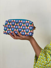 画像をギャラリービューアに読み込む, Evergreen Pouch - Willow Wishes Blue