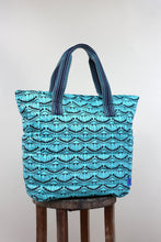 画像をギャラリービューアに読み込む, Hana Tote - Hoya Turquoise
