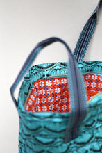 画像をギャラリービューアに読み込む, Hana Tote - Hoya Turquoise

