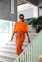 画像をギャラリービューアに読み込む, T-Shirt Dress - Crepe Ginger Orange
