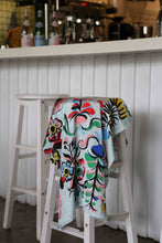 画像をギャラリービューアに読み込む, Kokeshi Flower Scarf
