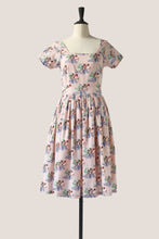 画像をギャラリービューアに読み込む, Aloha Dress - Bamboo Sticks
