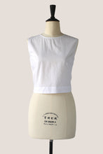 画像をギャラリービューアに読み込む, Crop Top - White
