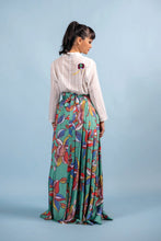 画像をギャラリービューアに読み込む, Pleated Wrap Skirt - Oolong Green
