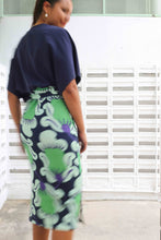 画像をギャラリービューアに読み込む, T-Shirt Dress - Breadfruit Midnight
