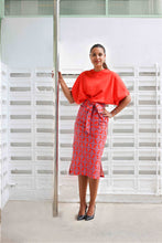 画像をギャラリービューアに読み込む, T-Shirt Dress - Crepe Ginger Cherry
