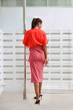 画像をギャラリービューアに読み込む, T-Shirt Dress - Crepe Ginger Cherry
