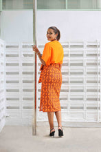 画像をギャラリービューアに読み込む, T-Shirt Dress - Crepe Ginger Orange
