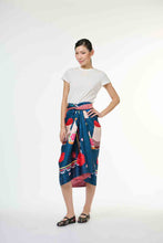 画像をギャラリービューアに読み込む, Reversible Sarong - Dark Blue Soya
