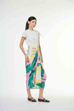 画像をギャラリービューアに読み込む, Reversible Sarong - Dandelion
