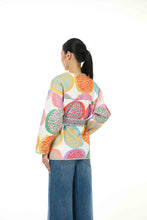 画像をギャラリービューアに読み込む, Reversible Vest - Kuih Bom Fiesta
