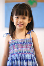 画像をギャラリービューアに読み込む, Girls Singapore Smock Dress - Crystal Blossom Blue
