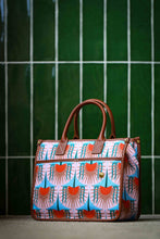 画像をギャラリービューアに読み込む, Small Farah (Leather) - Palm Patio