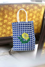 画像をギャラリービューアに読み込む, Susu Bag - Mandi Blue
