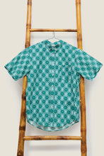画像をギャラリービューアに読み込む, Men&#39;s Shirt - Paper Petals Celadon
