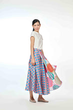 画像をギャラリービューアに読み込む, Wrap Skirt - Kuih Bom Fiesta
