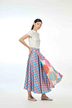 画像をギャラリービューアに読み込む, Wrap Skirt - Kuih Bom Fiesta
