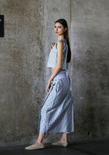 画像をギャラリービューアに読み込む, Kee Ming Yuet Skirt - Willow Wishes Blue / Palm Patio Light Green